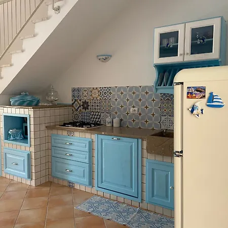 Semesterbostad Ginevra A Lu Fraili - San Teodoro *