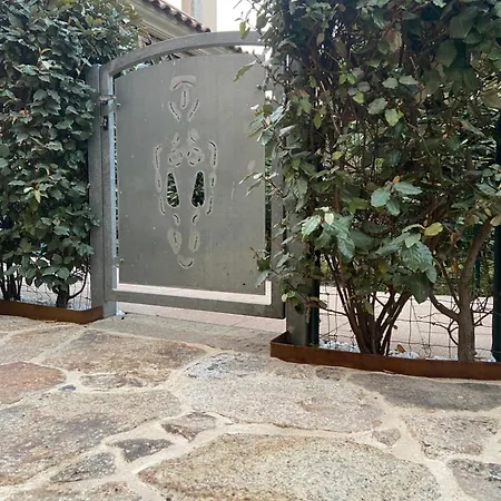 Semesterbostad Ginevra A Lu Fraili - San Teodoro *